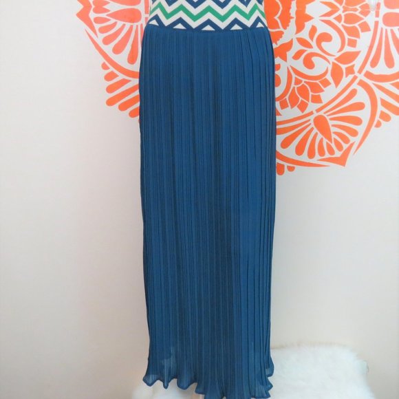 Anthropologie Green Long Pleated Skirt S - Picture 2 of 3